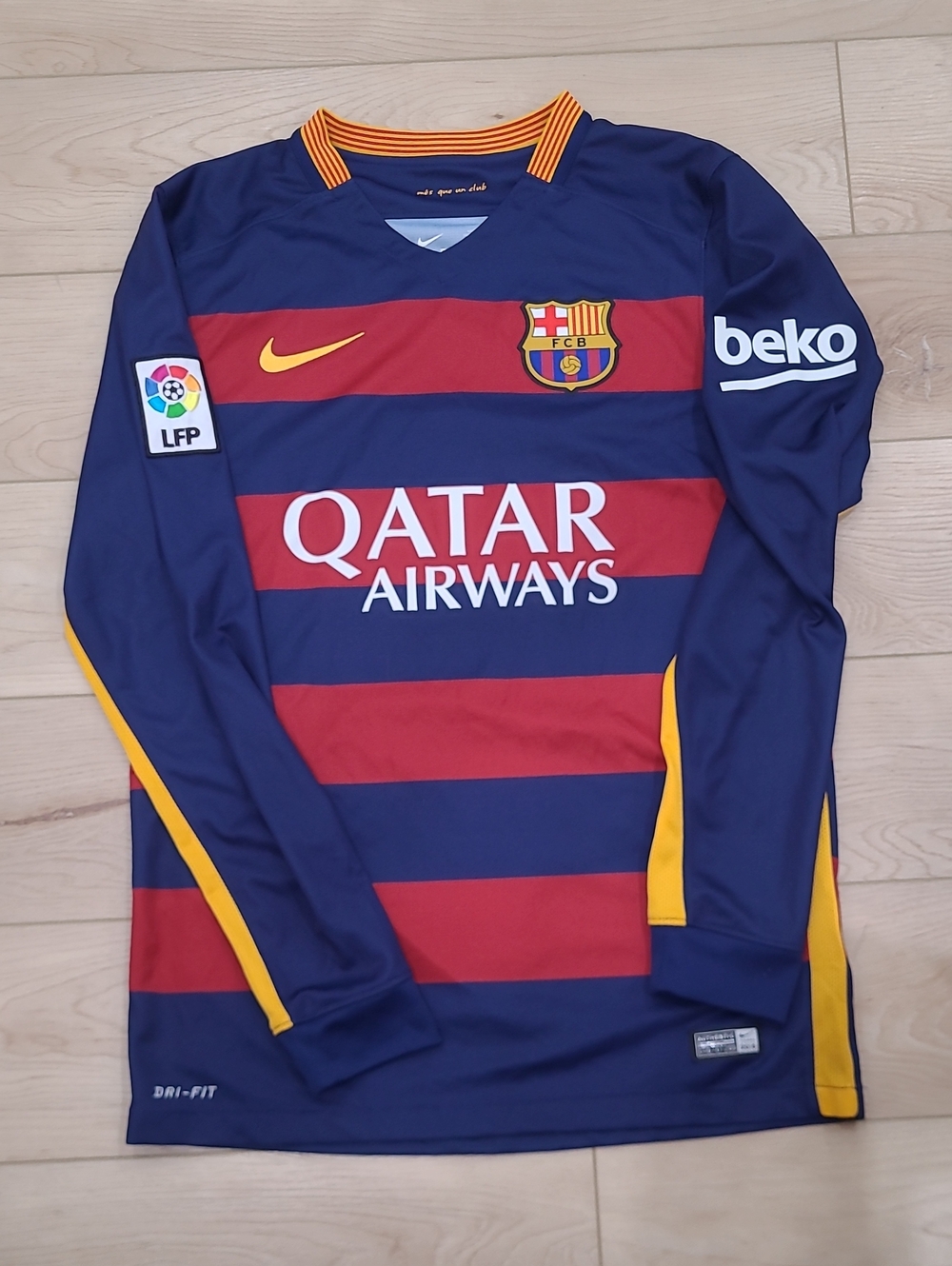 2015/2016 Nike FC Barcelona Long-Sleeve Home Jersey